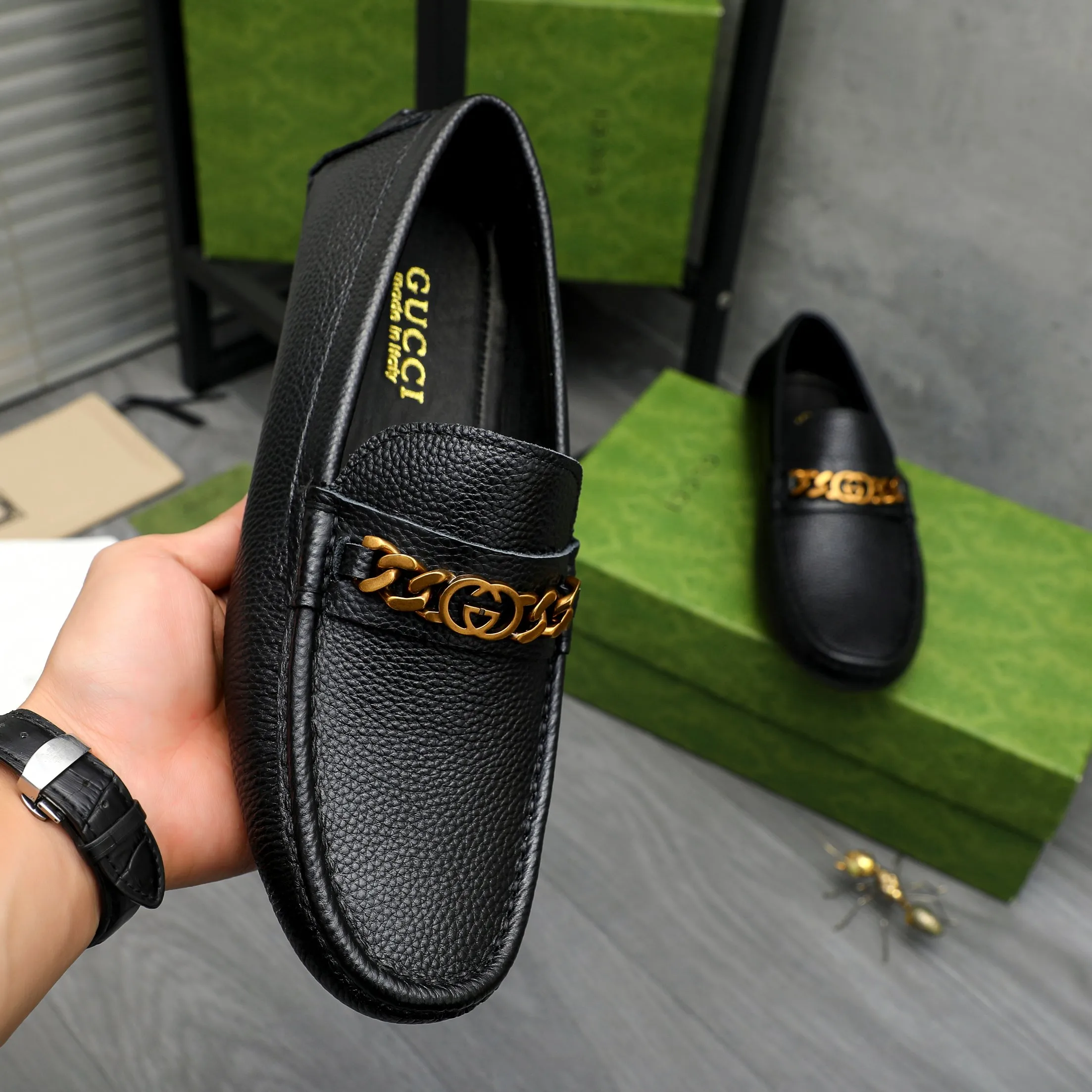 Men's shoes 💰p420 Product trademark: GUCCI (Gucci) casual slip-on men's shoes Regular size: 38-44 Product materials: Selected pebbled cowhide upper, sheepskin lining, rubber outsole